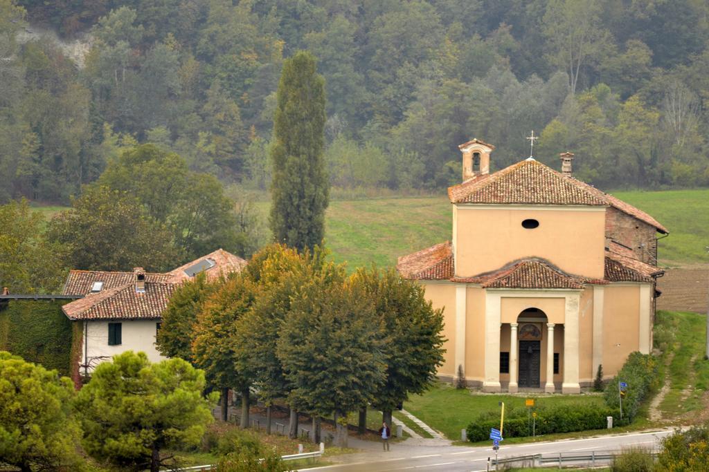 Agriturismo La Pieve Dogliani Kültér fotó